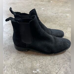 Mens’s Black Eli Suede Chelsea Boots 9US 42EU